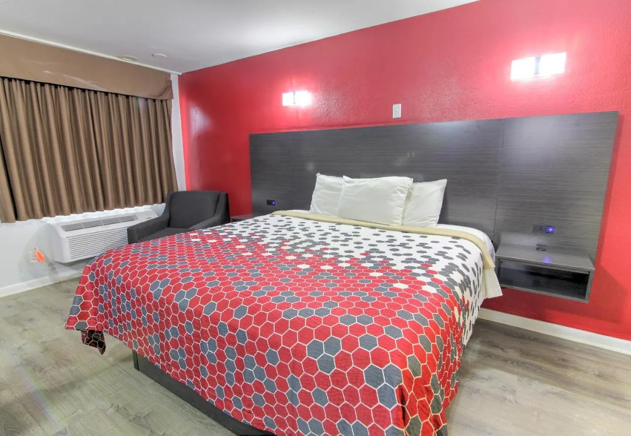 Отель Econo Lodge Airport Норфолк