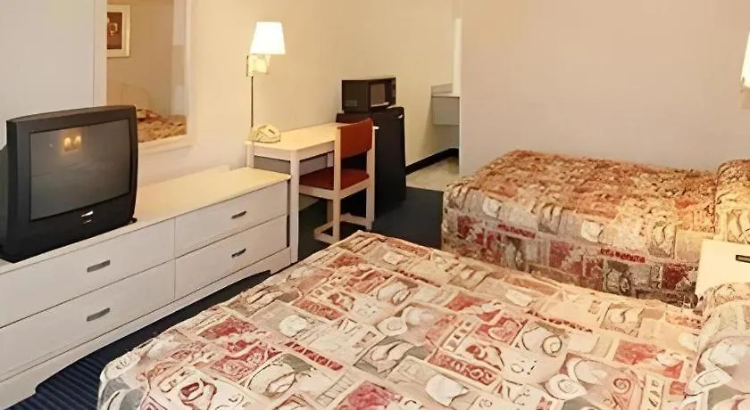 Отель Econo Lodge Airport Норфолк